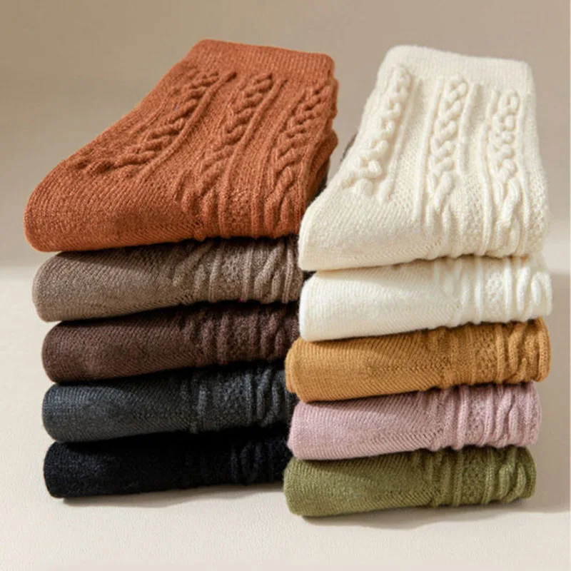 Cable Crew Socks - Image 3