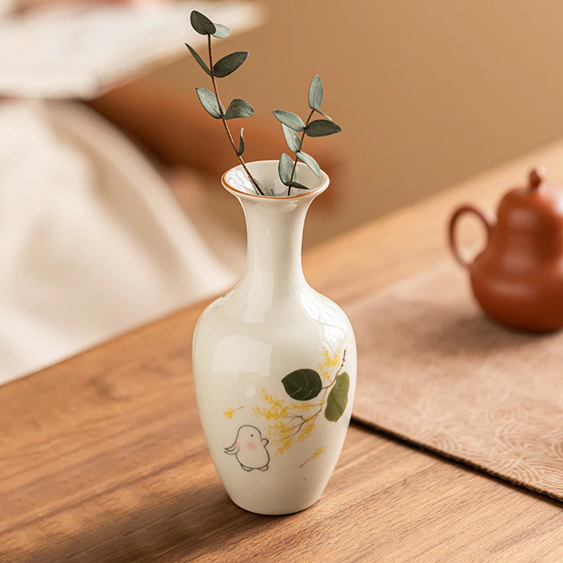 Ema Ivory Ceramic Vase - Image 2