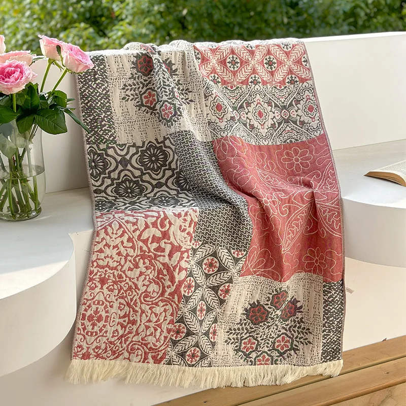 Lune Patchwork Blanket - Image 6