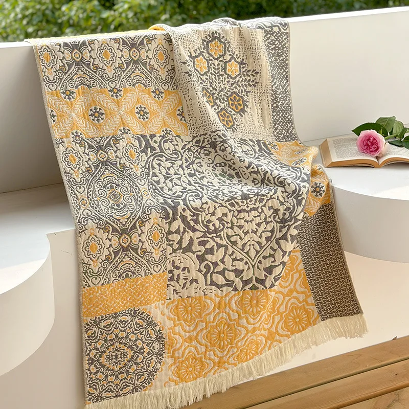 Lune Patchwork Blanket - Image 7