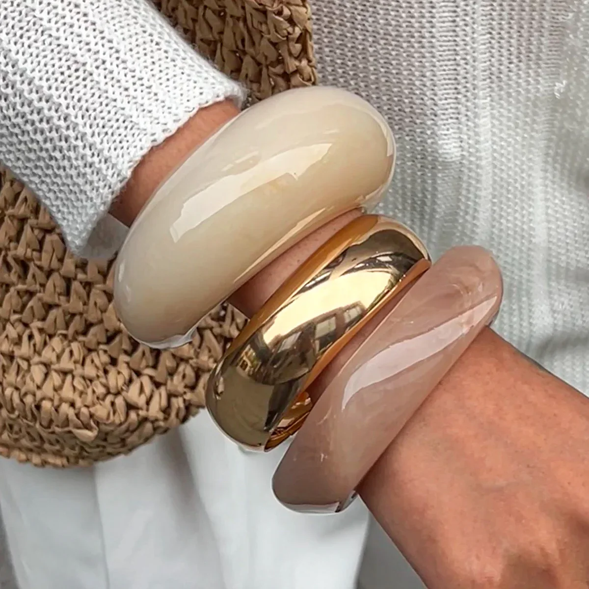 Nooré Sculpted Curve Bangles - Image 3