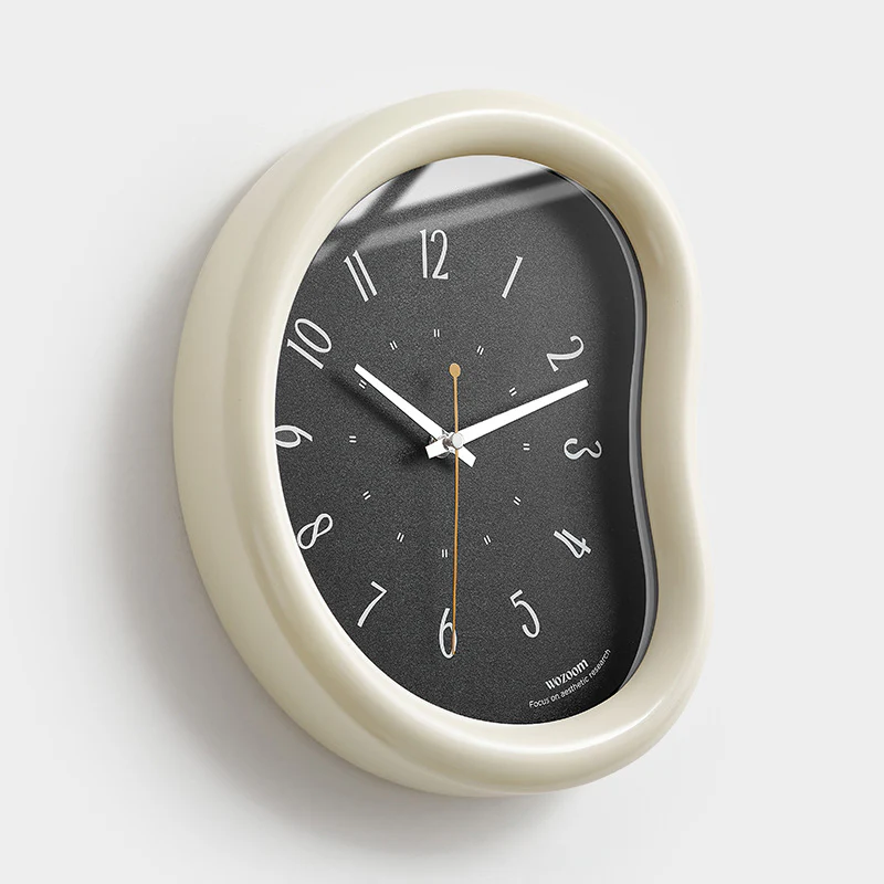 Onda Infinity Studio Clock - Image 3