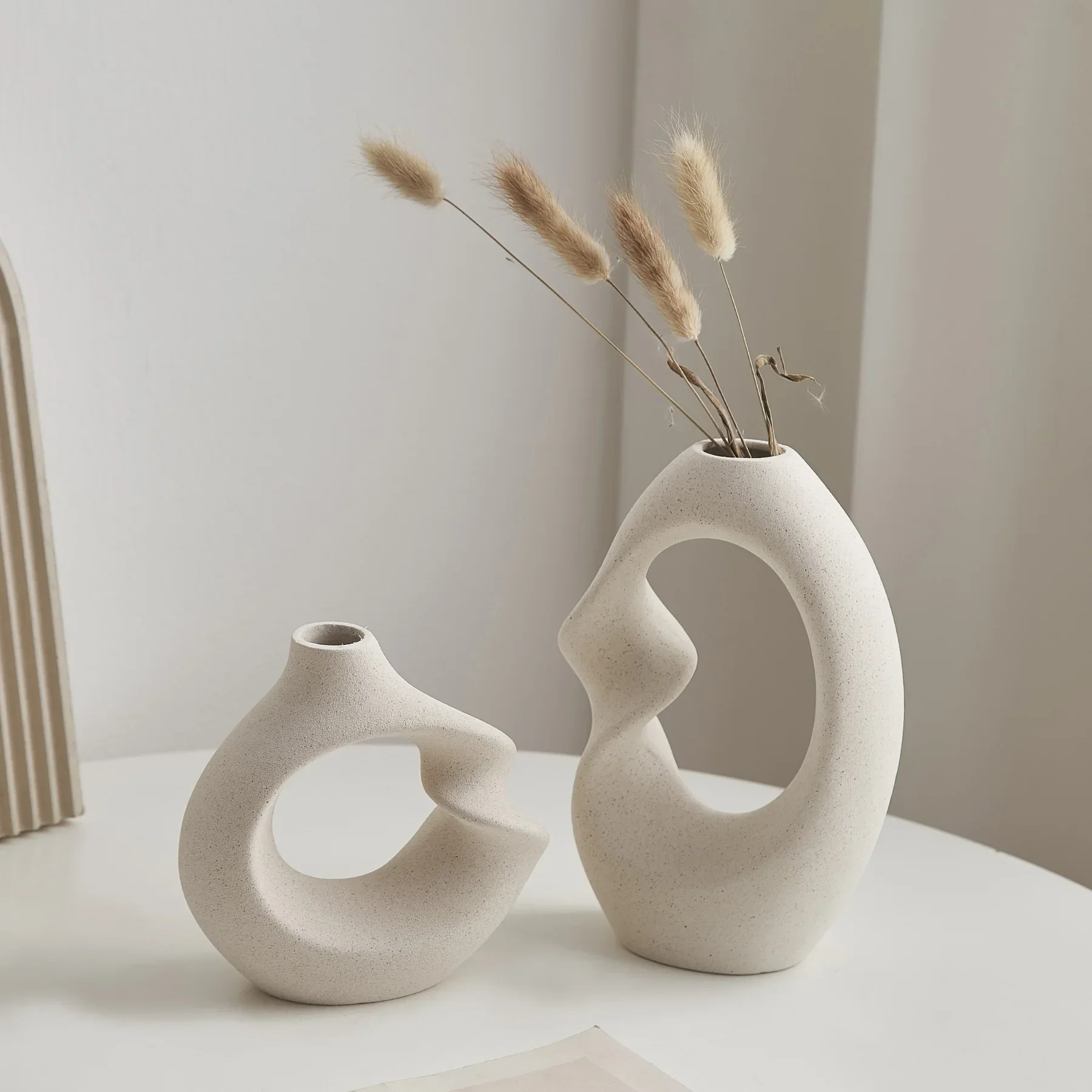 Onda Sculptural Vase Set - Image 3