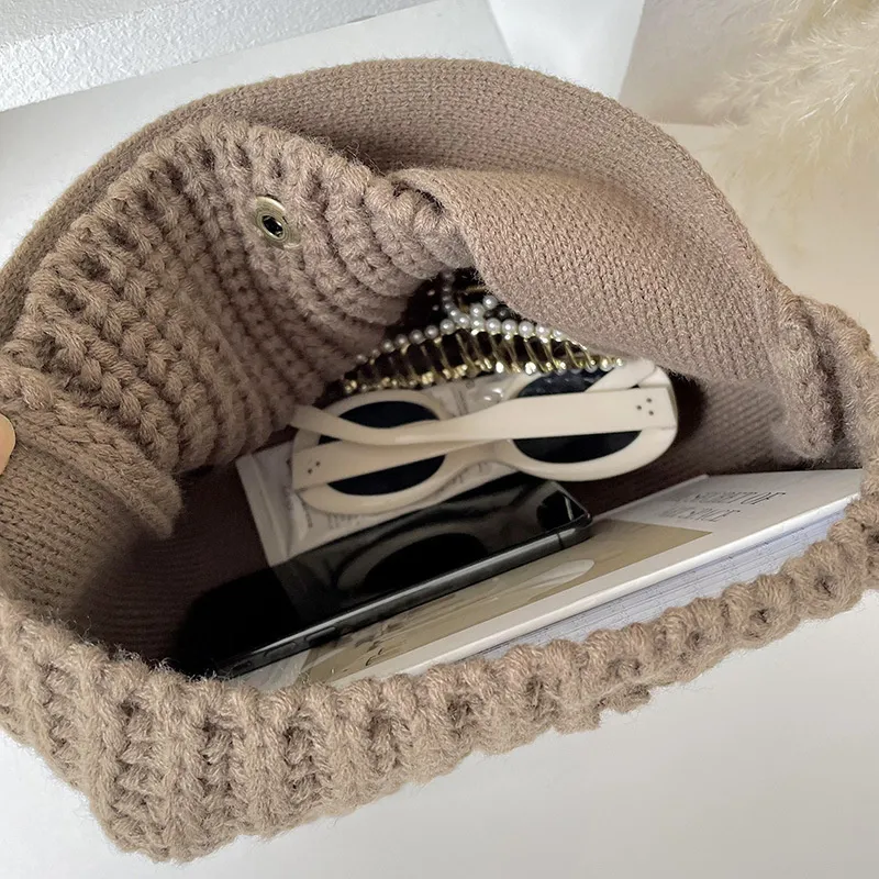Svea Knitted Handbag - Image 3
