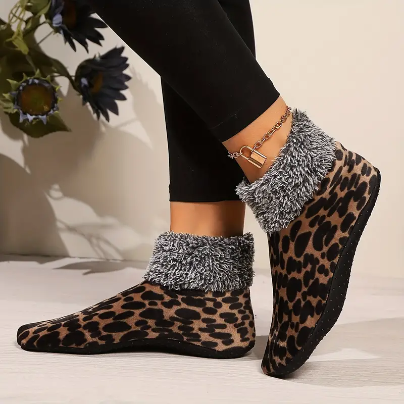 Women's Leopard Print Slippers - Image 3